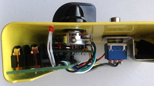 SeymourDuncan-SFX-02-Tweak Fuzz-guts2